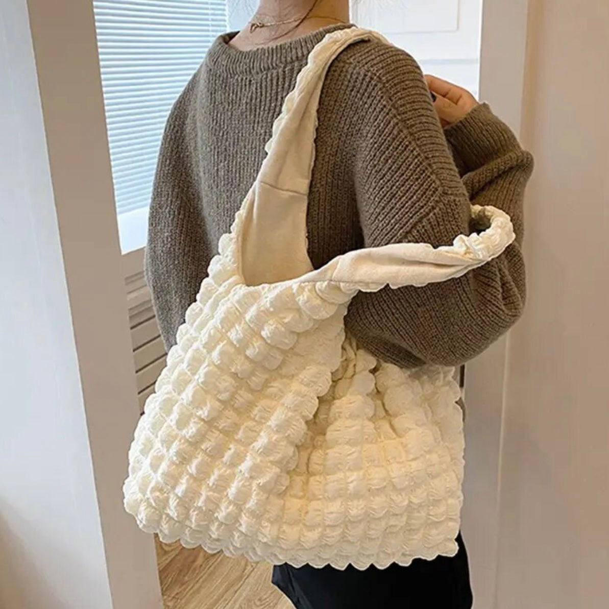 Korean Bubble Cloud Bag Casual Portable Fashion Shoulder Bag Large Capacity Shopping Tote Top-handle